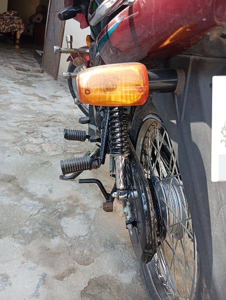 Honda 100 behtreen condition 8