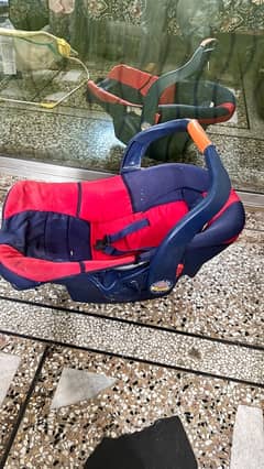 baby carry cort in good condition contcat on wts app only