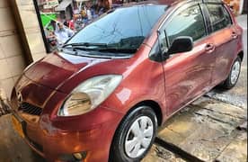 Toyota Vitz  1.0 2010