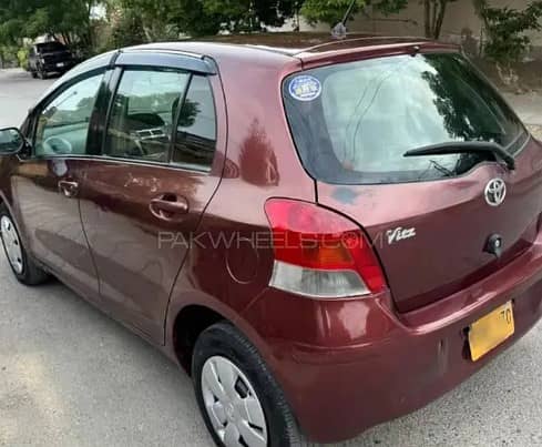 Toyota Vitz  1.0 2010 2