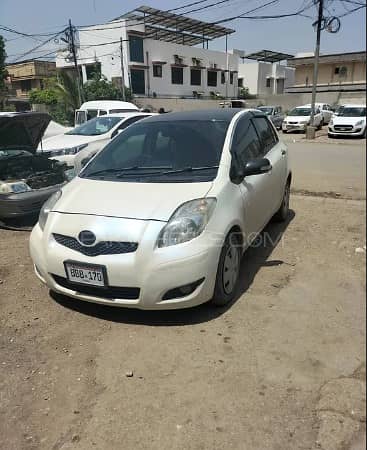 Toyota Vitz  1.0 2010 6