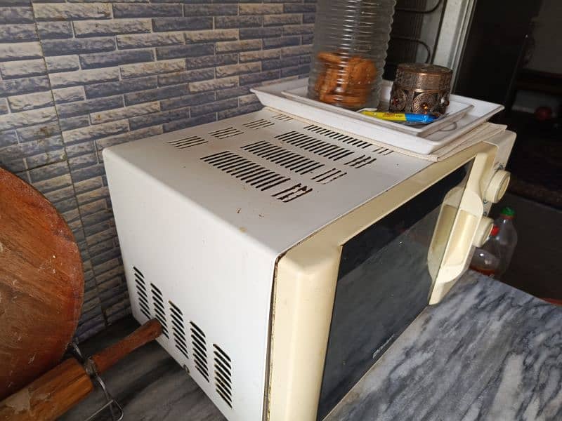 dawlance microwave oven 2