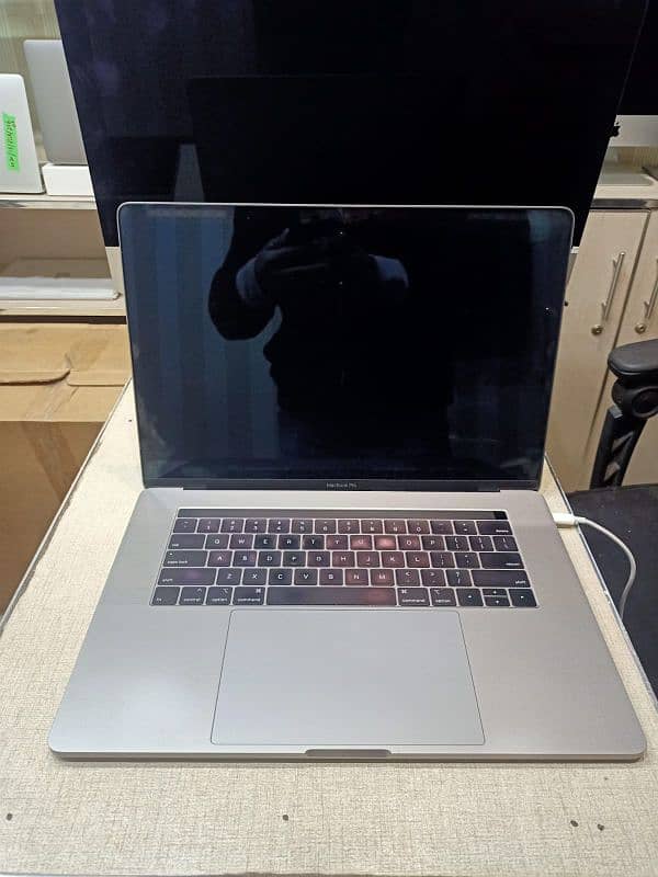 44 piece Apple MacBook Pro air M1 M2 M3 2