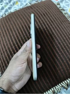 Vivo Y33T With Box 10/8 condition All ok 8/128gb