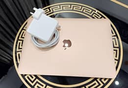 MacBook Air 2019 Core i5   =  03274706406