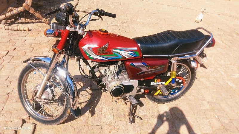 Honda 125 is available for Sale. 3