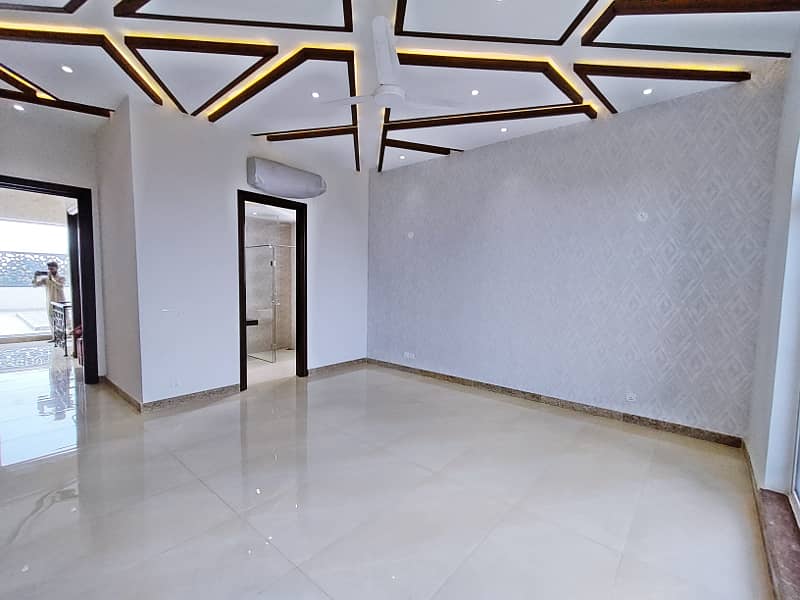 One Kanal Top Of Line Ultra Modern Bungalow Near Main Shabbir Sharif Road Top Location 19