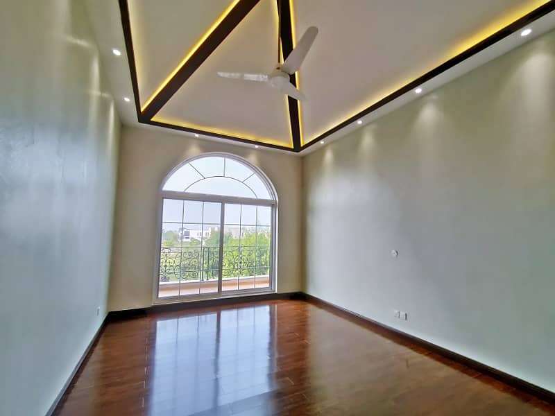 One Kanal Top Of Line Ultra Modern Bungalow Near Main Shabbir Sharif Road Top Location 23