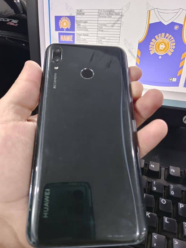 HUAWEI Y9 Official pta Condition 10/9 Urgent Sale 1