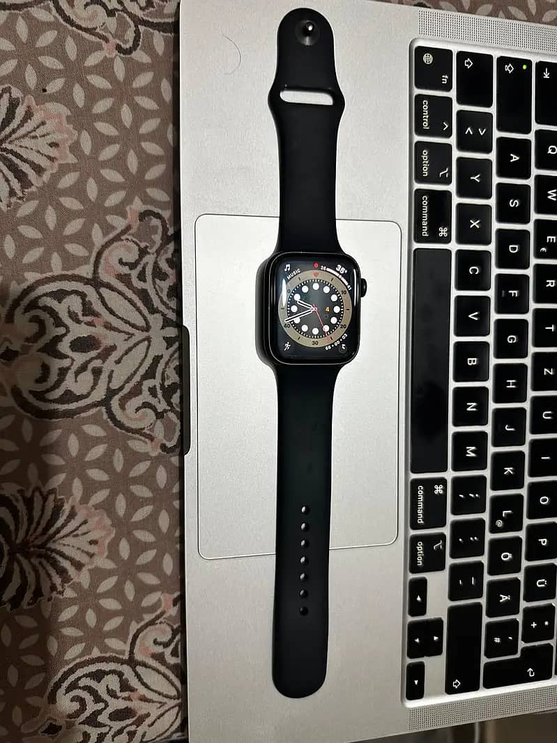 APPLE WATCH SE 44MM 3