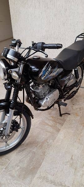 Suzuki 150 SE 3