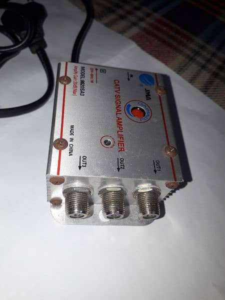 CA TV signal amplifier 1