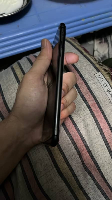 iPhone 8plus non pta 4