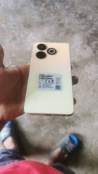 INFINIX SMART 8 3+3 GB 64gb ha 10 month wrantyy exchange possible 2