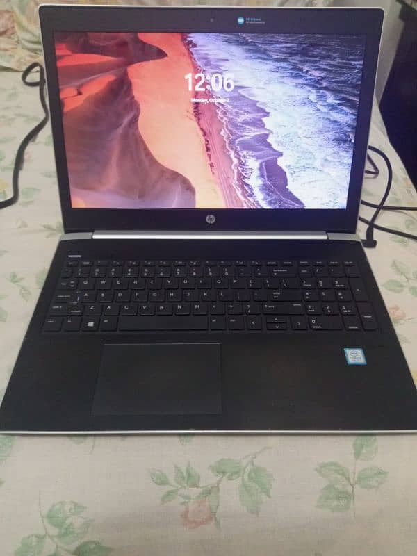 HP Laptop, in Good Condition, with lowest price 1