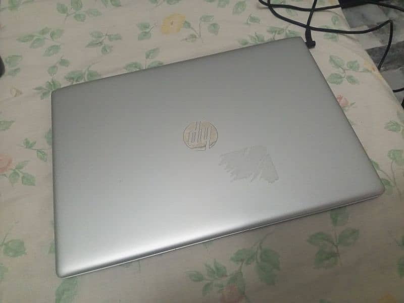 HP Laptop, in Good Condition, with lowest price 2