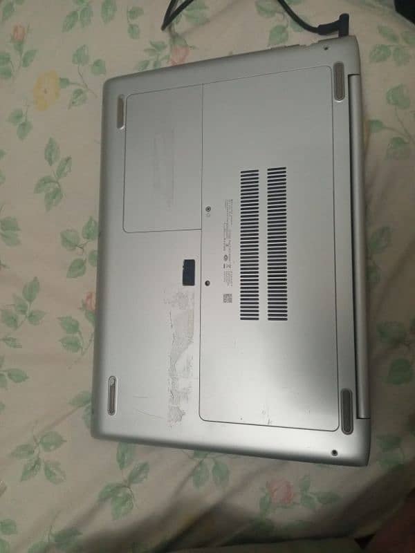 HP Laptop, in Good Condition, with lowest price 3