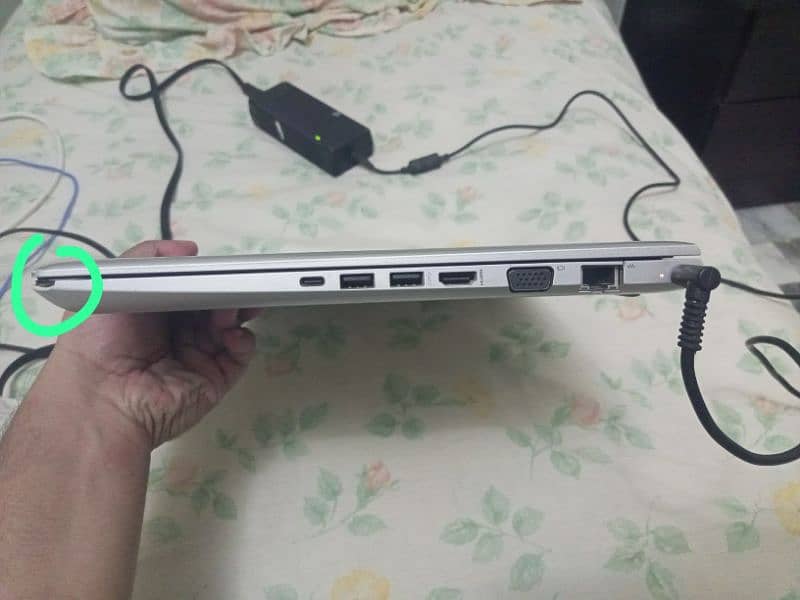 HP Laptop, in Good Condition, with lowest price 6