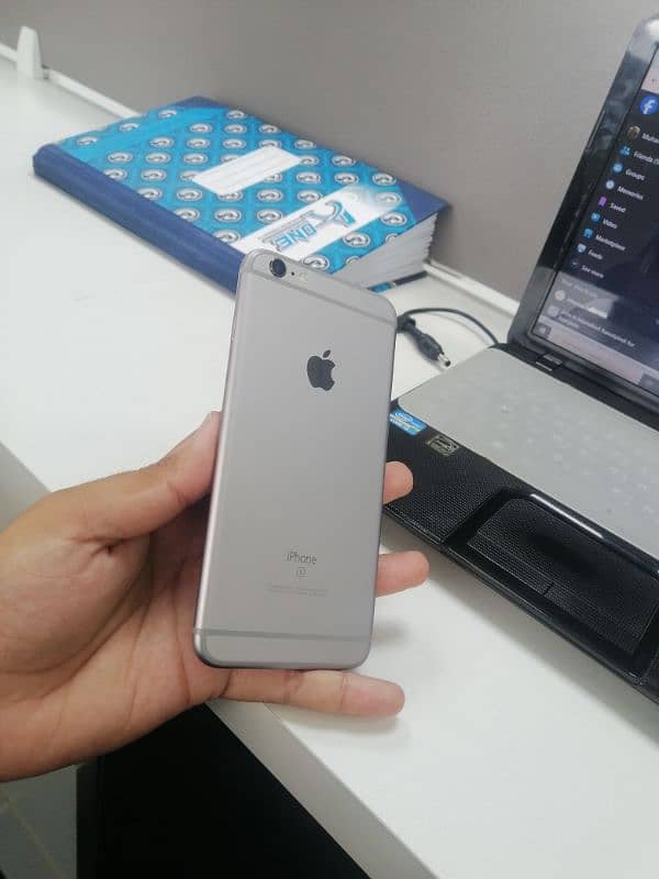 iPhone 6s plus 1