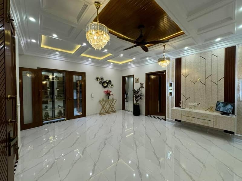 10 Marla Luxury Designer Dream House For Sale In Bahria Town Lahore 1