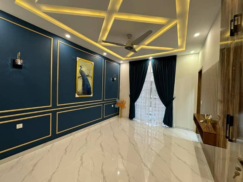 10 Marla Luxury Designer Dream House For Sale In Bahria Town Lahore 3