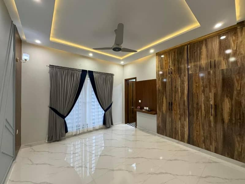 10 Marla Luxury Designer Dream House For Sale In Bahria Town Lahore 8