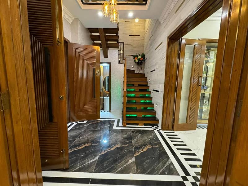 10 Marla Luxury Designer Dream House For Sale In Bahria Town Lahore 18