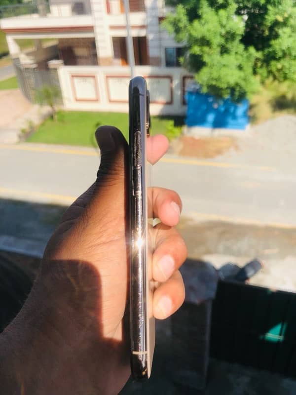 Iphone XS 64GB Pta Approved 6