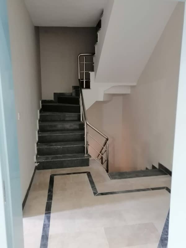 7 Marla Upper Portion For Rent In G-13 Islambad 7