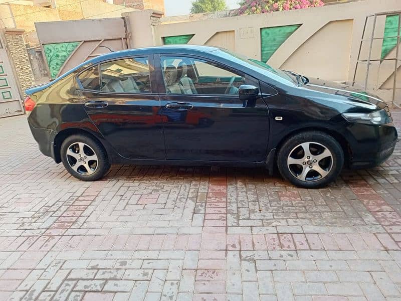 Honda City 2009 Model urgent sale 13