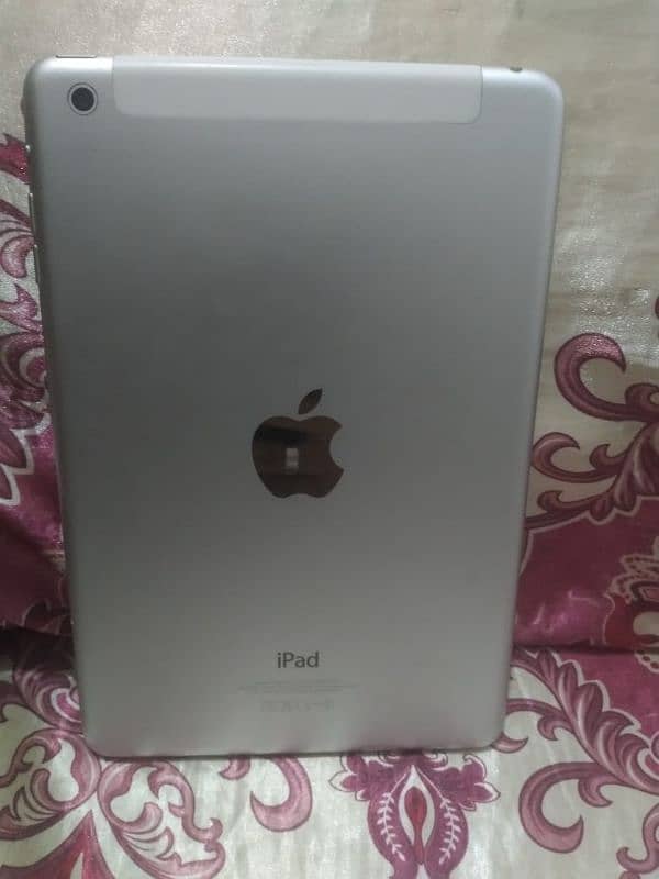 Apple iPad mini 1st Gen. 16GB 1