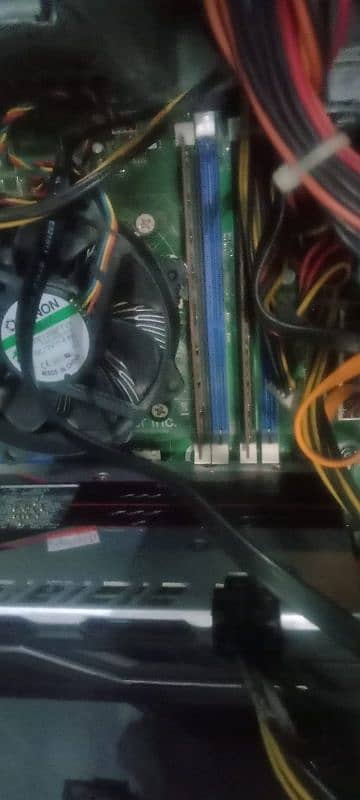 Gaming pc Intel xeon 1240v2 + rx 570 8gb 7