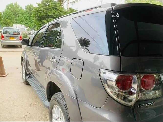 Toyota Fortuner 2.7 VVTi 2013 6