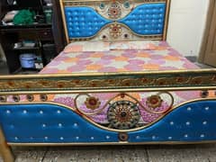 iron bed in new condition