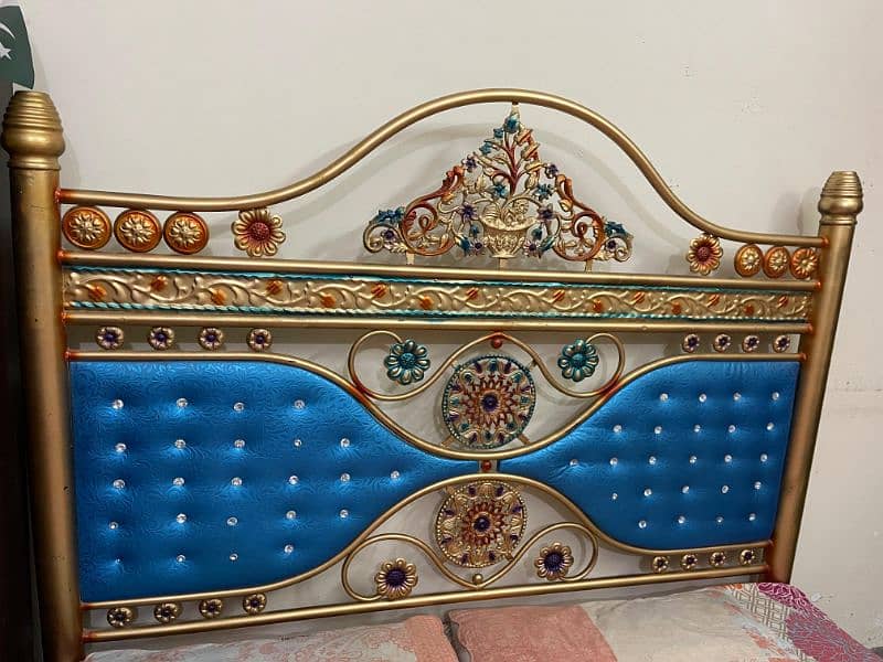 iron bed in new condition 4