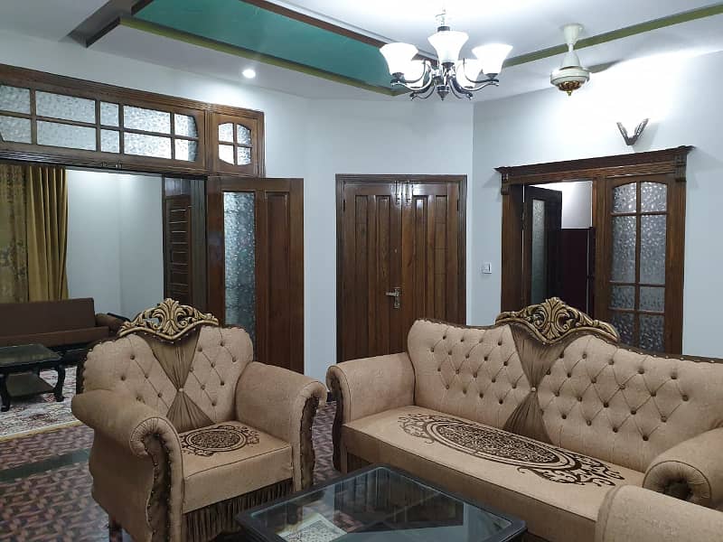 7 Marla Triple Story House For Rent In G-13 isalambad 6