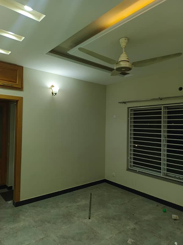 10 Marla Full House For Rent In G-13 islambad 2