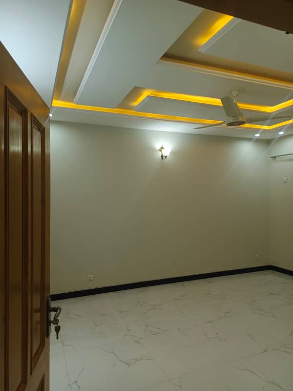 10 Marla Full House For Rent In G-13 islambad 9