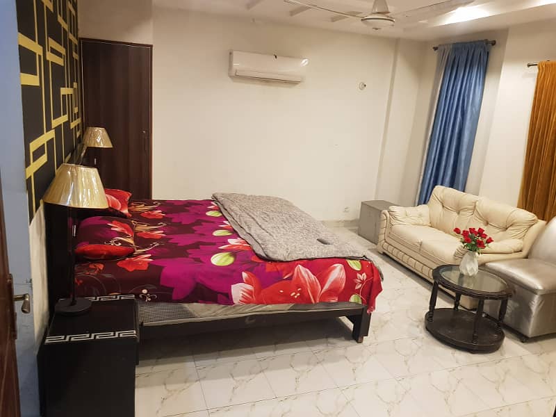 Vip furnished apartment daily basis for rent short stay bahria town lahore 3