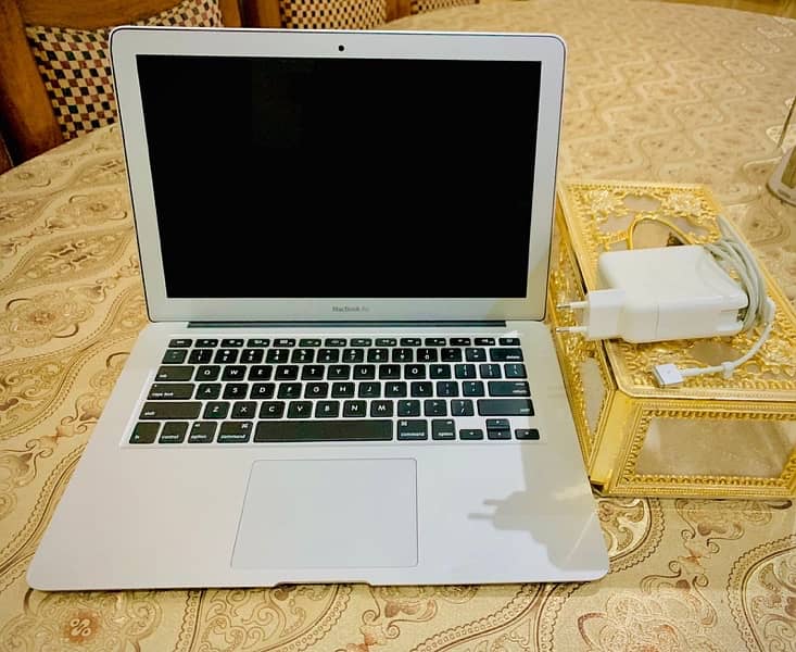 MacBook Air 2017.13 inch 6