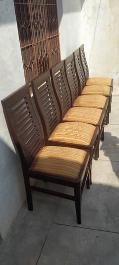 Pure Wood Dining Set Table with Six chairs in Excellent condition 0