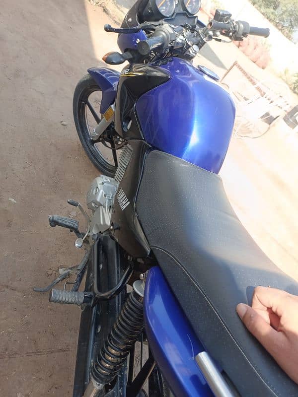 Yamaha ybr 2019 model 5