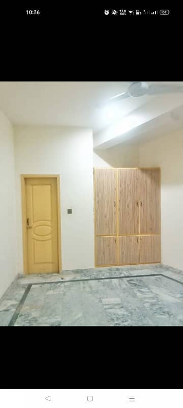 Bachelor's flat for rent 0