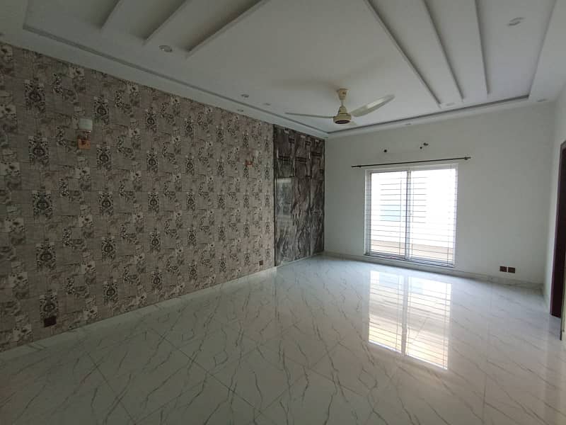 1 KANAL UPPER PORTION FOR RENT 55000 BLOCK D KHAYBAN E AMIN 0