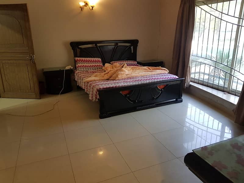 1 KANAl Full Furnished Basement 4