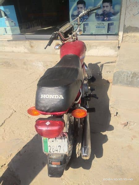 Honda 70 2011 model fresh condition 4