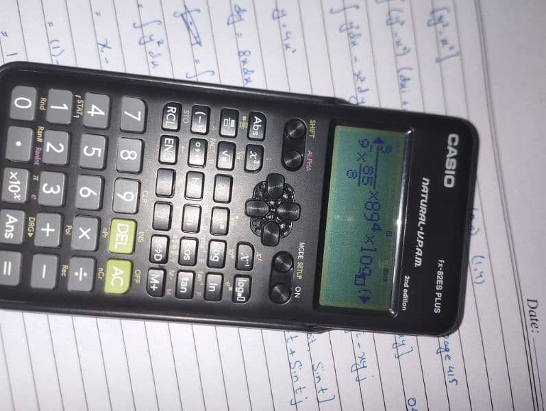 Casio scientific calculator fx 82ES plus 2