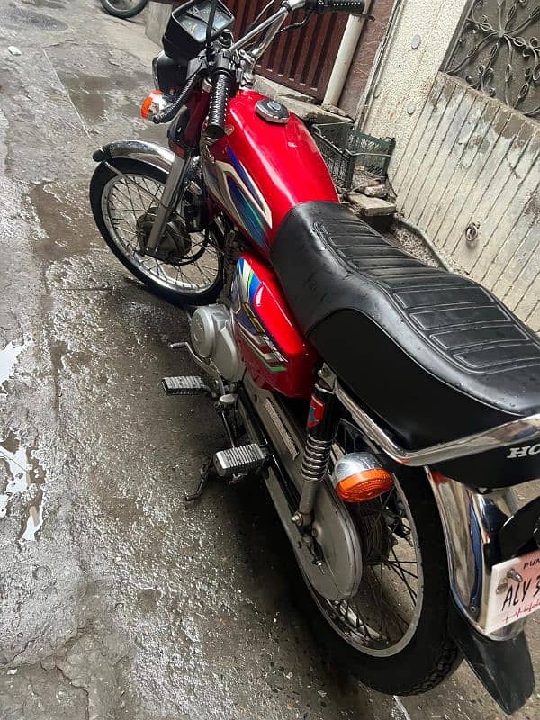 Honda 125 sale and exchange suzuki 150 4