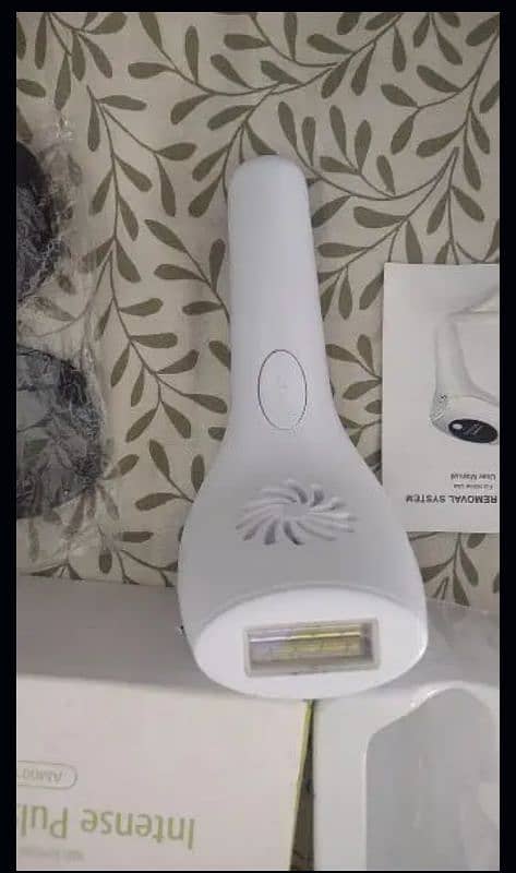 LASER HAIR REMOVER 4