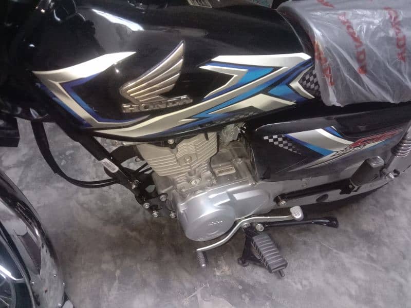 Honda 125 APL 4 2025 1